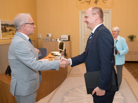 Riigikogu esimees Eiki Nestor kohtus Läti suursaadiku Raimonds Jansonsiga