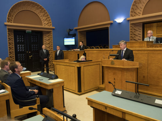 Täiskogu istung, Jaak Aab, Jüri Luik, Siim Kiisler ja Toomas Tõniste andsid ametivande
