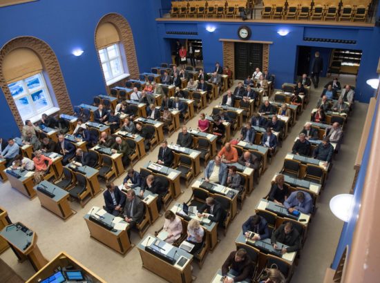 Täiskogu istung, Jaak Aab, Jüri Luik, Siim Kiisler ja Toomas Tõniste andsid ametivande