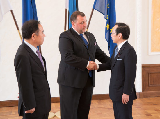 Majanduskomisjoni esimees Sven Sester kohtus Jaapani Esindajatekoja siseasjade ja kommunikatsiooni komisjoni liikmetega