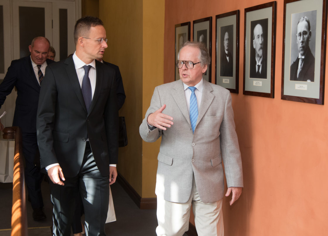 Riigikogu aseesimees Enn Eesmaa ja väliskomisjoni esimees Marko Mihkelson kohtusid Ungari välisministri Péter Szijjártó ja teda saatva delegatsiooniga
