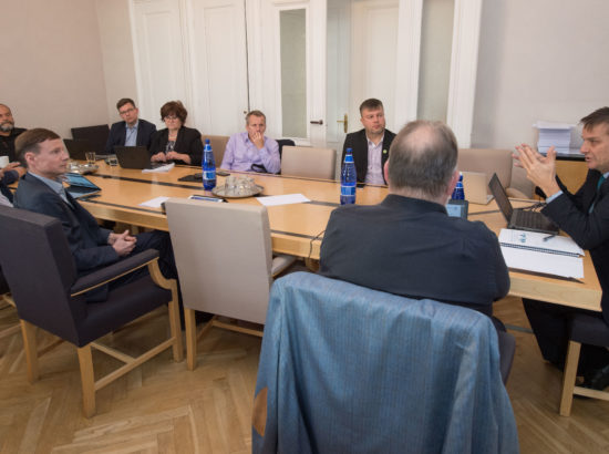 Rahanduskomisjoni istung, kohtumine Eesti Panga esindajatega