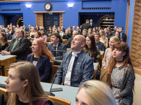 Maapäeva pidulik istung