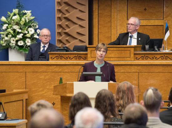 Maapäeva pidulik istung