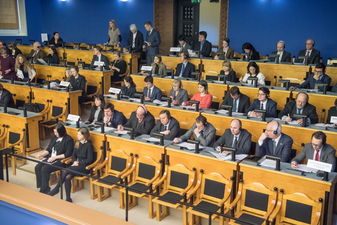 Täiskogu istung, ülevaade Vabariigi Valitsuse tegevusest Euroopa Liidu poliitika teostamisel