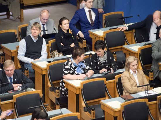 Täiskogu istung, olulise tähtsusega riikliku küsimuse „Kuidas tulla toime kriisidega põllumajanduses“ arutelu