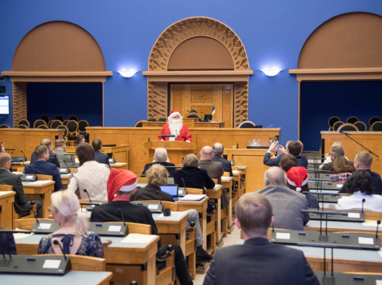 Täiskogu istung, jõuluvana külaskäik