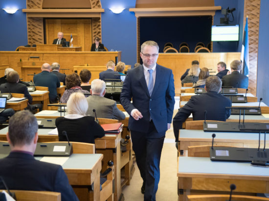 Täiskogu istung, Janar Holmi nimetamine riigikontrolöri ametisse