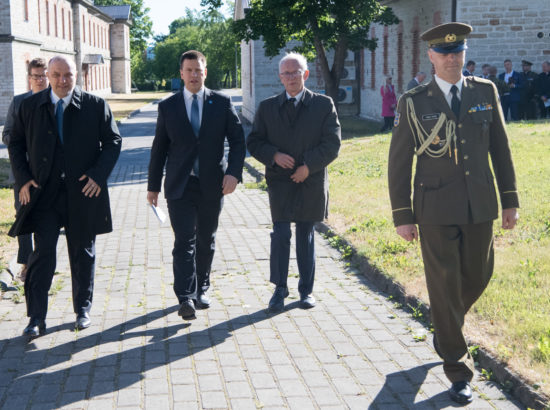 Riigikogu esimees Eiki Nestor osales võidupühaga seotud sündmustel Tallinnas