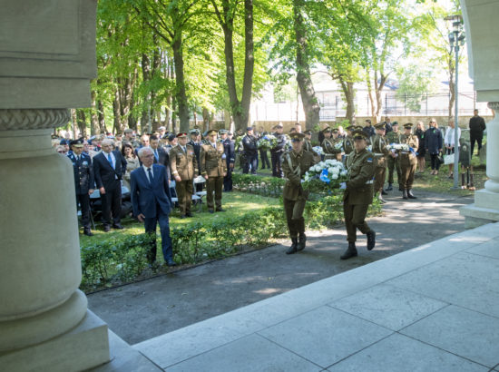 Riigikogu esimees Eiki Nestor osales võidupühaga seotud sündmustel Tallinnas