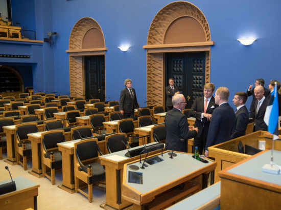 Riigikogu esimees Eiki Nestor, väliskomisjoni esimees Marko Mihkelson ja Eesti-Hollandi parlamendirühma esimees Martin Repinski kohtusid Hollandi kuninga Willem-Alexanderiga