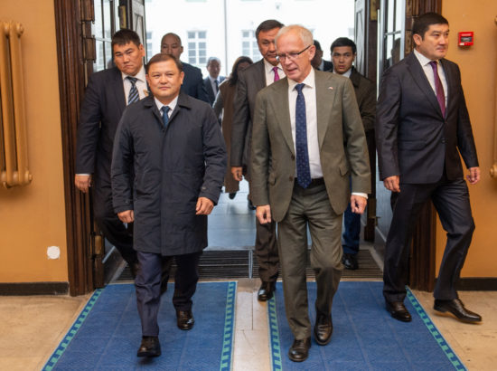 Kohtumised Kõrgõzstani parlamendi esimehe Dastanbek Dzhumabekoviga