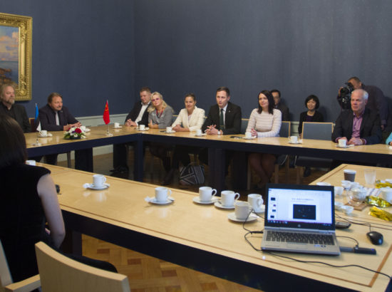 Eesti-Hiina parlamendirühm kohtus Hiina Renmini ülikooli professoritega