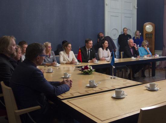 Eesti-Hiina parlamendirühm kohtus Hiina Renmini ülikooli professoritega