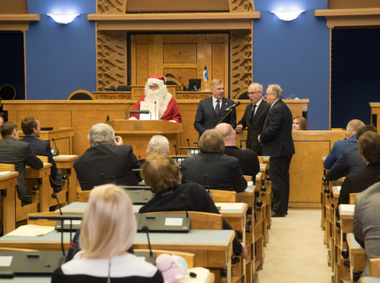 Täiskogu istung, jõuluvana külaskäik