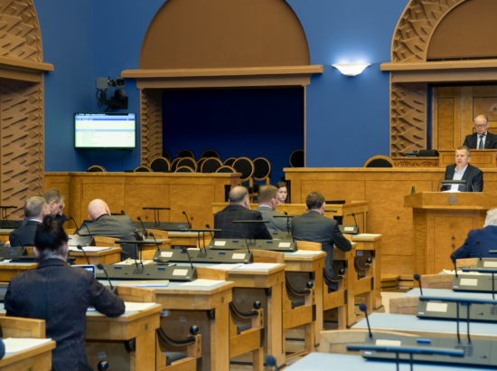 Täiskogu istung, olulise tähtsusega riikliku küsimuse „Eesti maksusüsteemi tulevik“ arutelu