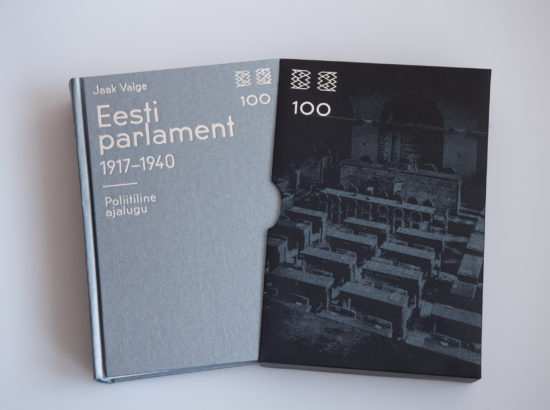 Ajalooraamat "Eesti parlament 1917-1940"
