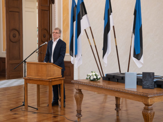 Ajalooraamatu "Eesti parlament 1917-1940" esitlus Toompea lossi Valges saalis