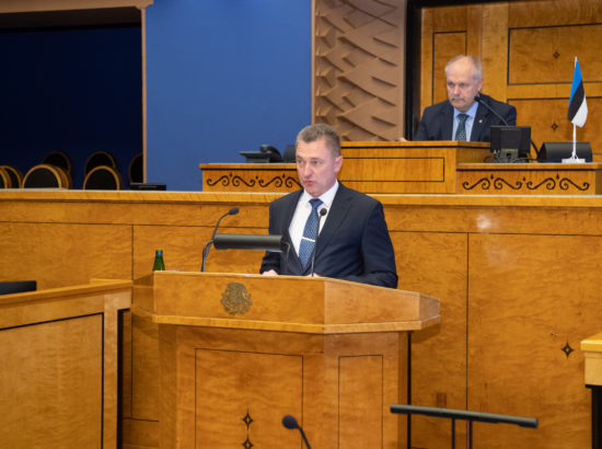 Täiskogu istung, ametivande andsid Riigikogu liikmed Signe Riisalo ja Rein Suurkask