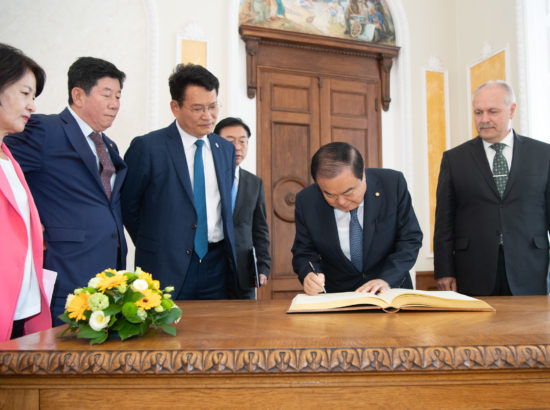 Riigikogu esimees Henn Põlluaas kohtus Korea Vabariigi Rahvusassamblee esimehe Moon Hee-sangiga