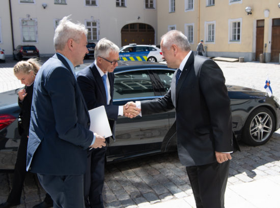 Riigikogu esimees Henn Põlluaas kohtus Soome välisministri Pekka Haavistoga