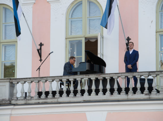 Ott Leplandi ja Rein Rannapi kontsert Toompea lossi rõdul