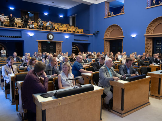 Riigikogu erakorraline istungjärk, umbusalduse avaldamine peaminister Jüri Ratasele