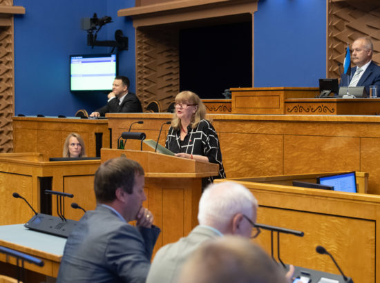 Riigikogu erakorraline istungjärk, umbusalduse avaldamine peaminister Jüri Ratasele