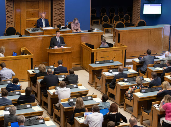 Riigikogu erakorraline istungjärk, umbusalduse avaldamine peaminister Jüri Ratasele