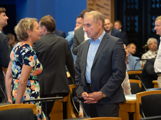 Riigikogu erakorraline istungjärk, umbusalduse avaldamine peaminister Jüri Ratasele