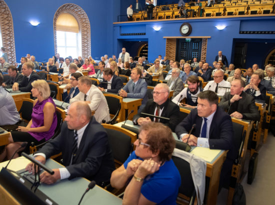 Riigikogu erakorraline istungjärk, umbusalduse avaldamine peaminister Jüri Ratasele