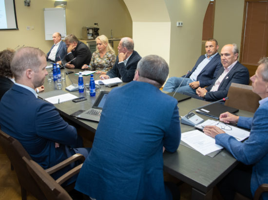 Riigieelarve kontrolli erikomisjoni istung täiskasvanute eesti keele õppe korraldusest