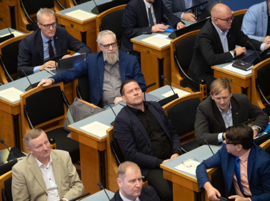 Riigikogu sai ülevaate avaliku teenistuse 2018. aasta aruandest