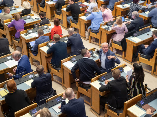 Riigikogu sai ülevaate avaliku teenistuse 2018. aasta aruandest