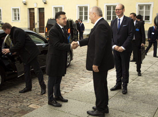 Riigikogu esimees Henn Põlluaas ja Ukraina president Volodõmõr Zelenskõi