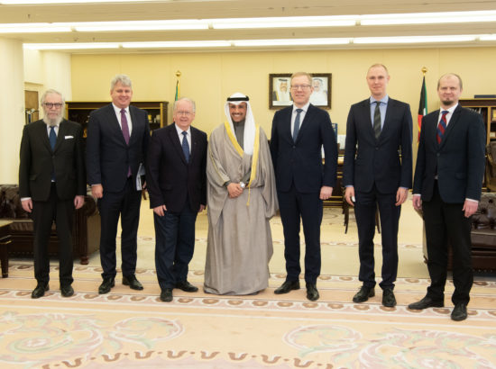Väliskomisjoni esimees Enn Eesmaa ning Araabia Ühendemiraatide poliitikaküsimuste aseminister Khalifa Shaheen Al Marar