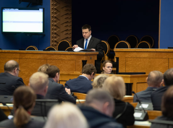 Riigikogu liige Annely Akkermann ja peaminister Jüri Ratas