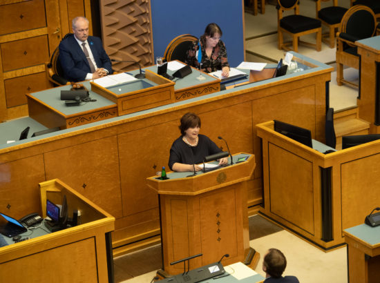 Täiskogu täiendav istung, 2020. aasta lisaeelarve seaduse eelnõu üleandmine. Läbirääkimistel võttis Eesti Konservatiivse Rahvaerakonna fraktsiooni nimel sõna Paul Puustusmaa.