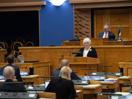 Olulise tähtsusega riikliku küsimuse „Elu pärast kriisi – terve ühiskonnana edasi“ arutelu. Reformierakonna fraktsiooni juhi Kaja Kallase sõnavõtt.