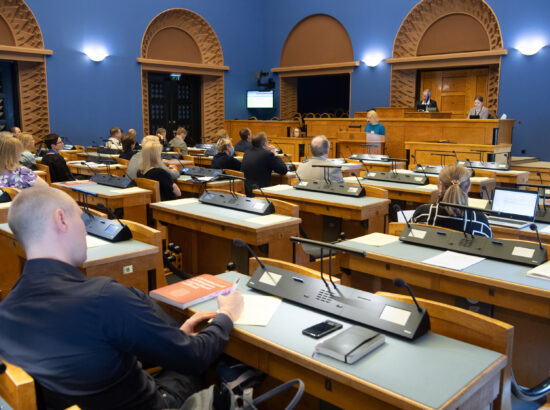 Eesti inimarengu aruande „Linnastunud ühiskonna ruumilised arengud“ arutelu olulise tähtsusega riikliku küsimusena