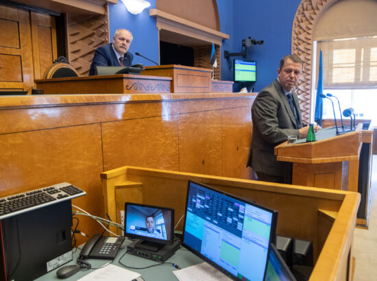 Kaugosalusega täiskogu istungi testimine