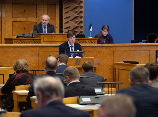 Täiskogu istung, Riigikohtu liikme Urmas Volensi ametivanne ning 2021. aasta riigieelarve seaduse eelnõu esimene lugemine
