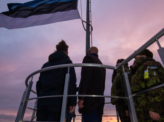 Lipuheiskamine koos Kaitseliidu Toompea malevkonna esindajatega