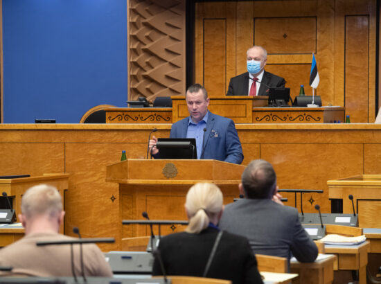 Täiskogu istung, olulise tähtsusega riikliku küsimuse „Rohepööre – nii väljakutse kui võimalus Eesti jaoks“ arutelu