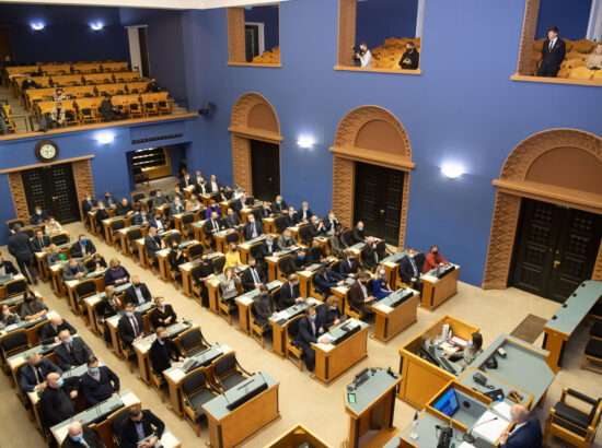 Täiskogu istung, Riigikogu otsuse „Rahvahääletuse korraldamine abielu mõiste küsimuses“ eelnõu esimene lugemine