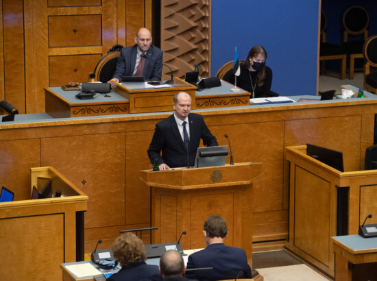 Täiskogu istung, Riigikogu otsuse „Rahvahääletuse korraldamine abielu mõiste küsimuses“ eelnõu esimene lugemine