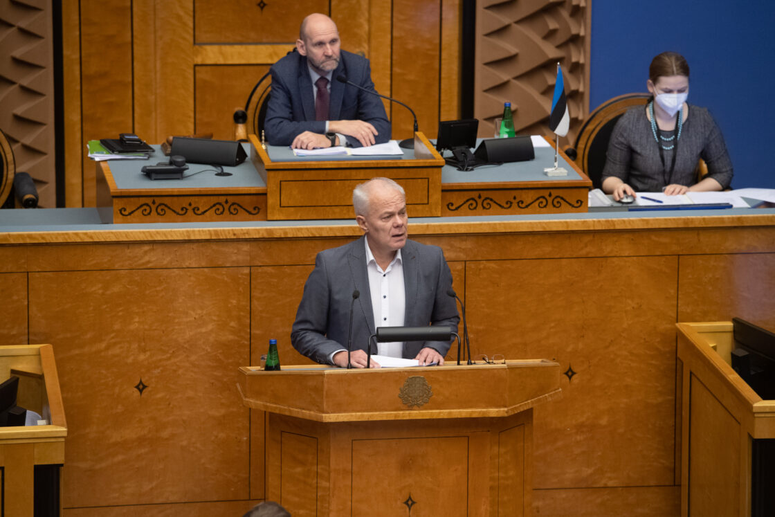 Täiskogu istung, peaministri poliitiline avaldus seoses COVID-19 haigusega kujunenud olukorraga Eestis
