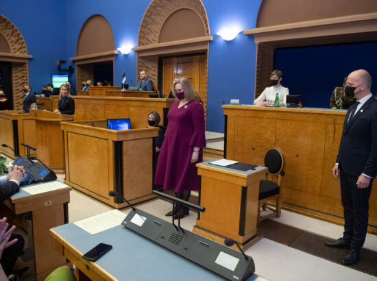 Täiskogu istung, uue valitsuse liikmed andsid ametivande, 26. jaanuar 2021. Justiitsminister Maris Lauri.