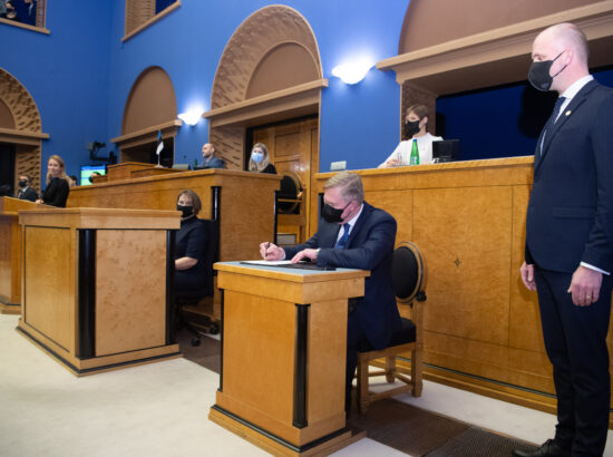 Täiskogu istung, uue valitsuse liikmed andsid ametivande, 26. jaanuar 2021. Kaitseminister Kalle Laanet.