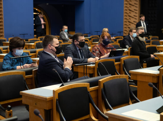 Täiskogu istung, Riigikogu liikme Sulev Kannimäe ametivanne